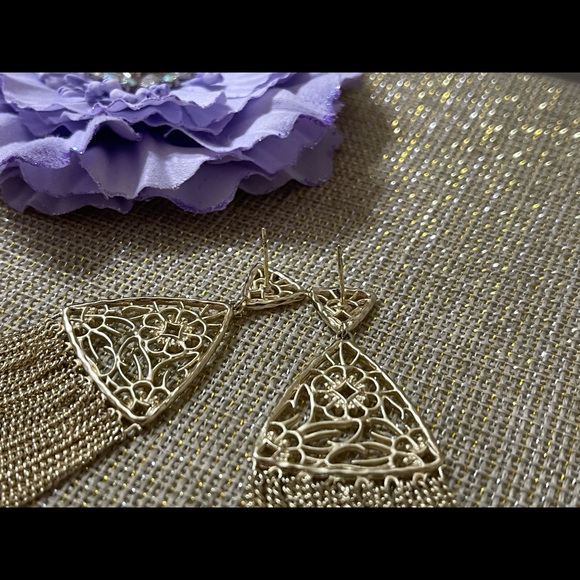 ❌SOLD❌ Kendra Scott Ana earrings - Picture 3 of 3